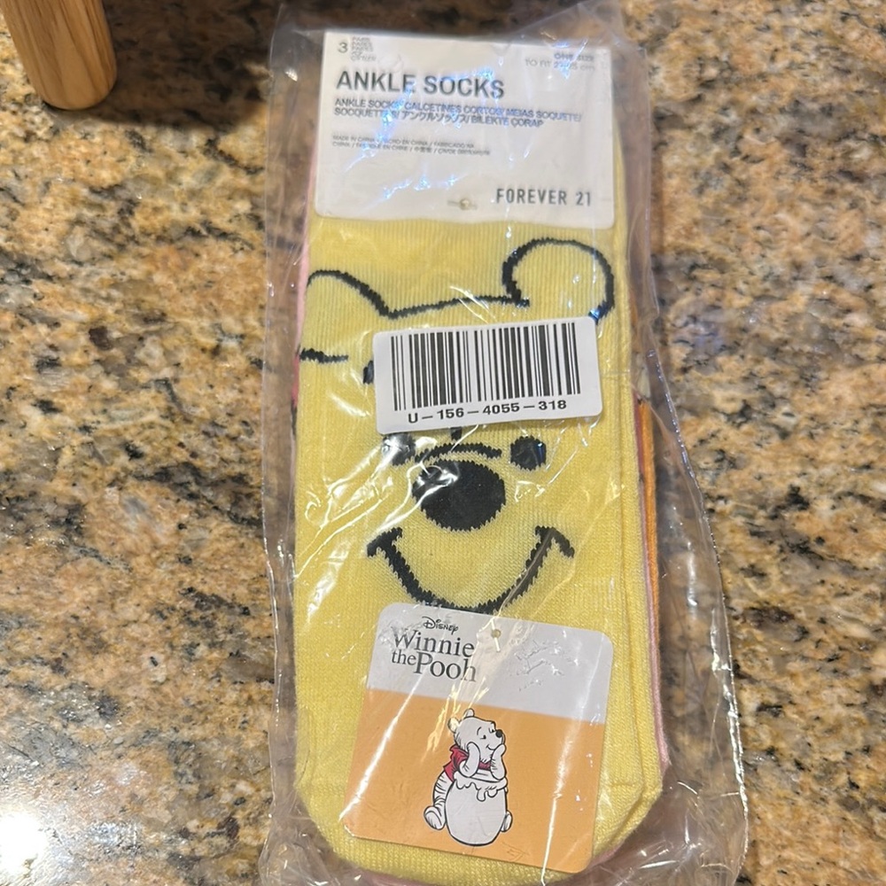 Forever 21 Winnie the Pooh Ankle Socks